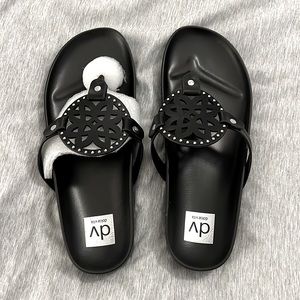 New! Dolce Vita Sandals in Size 8.5